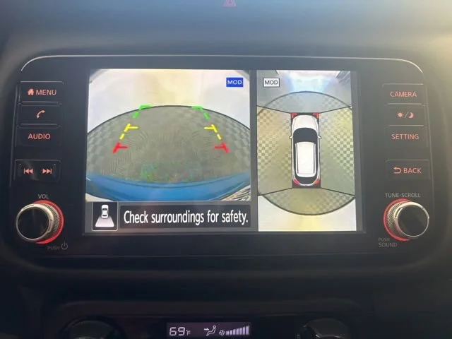 Used 2022  Nissan SR image 8