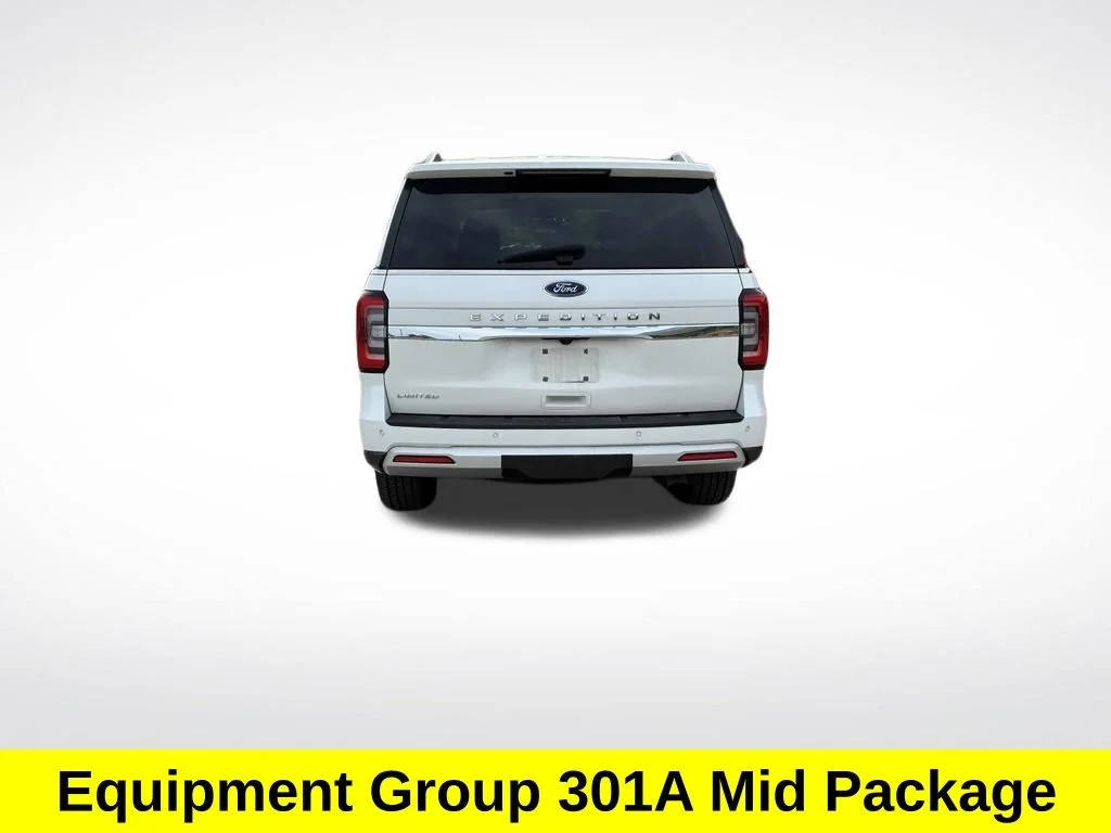Used 2024 White Ford Limited image 3