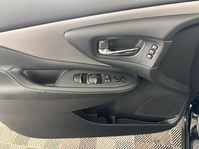 Used 2024 Black Nissan SL image 18