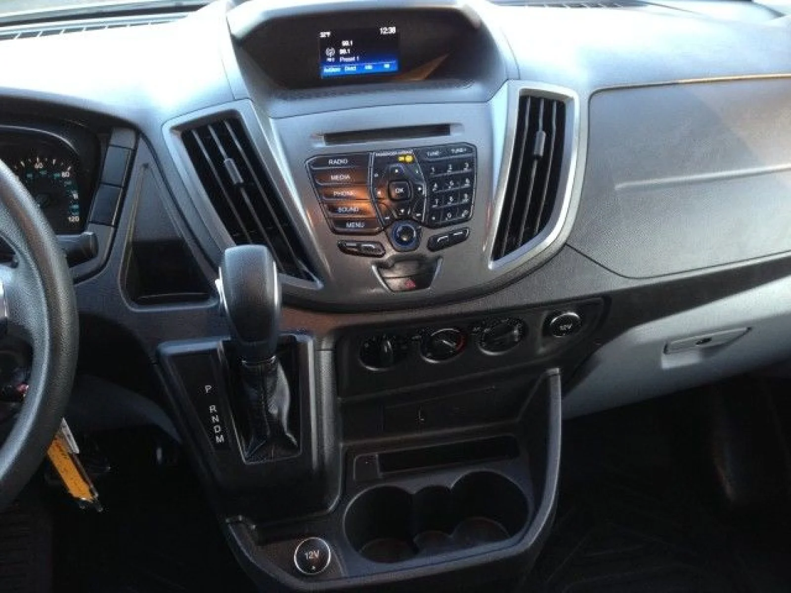 Used 2019 Oxford White Ford w/ rearCam image 44