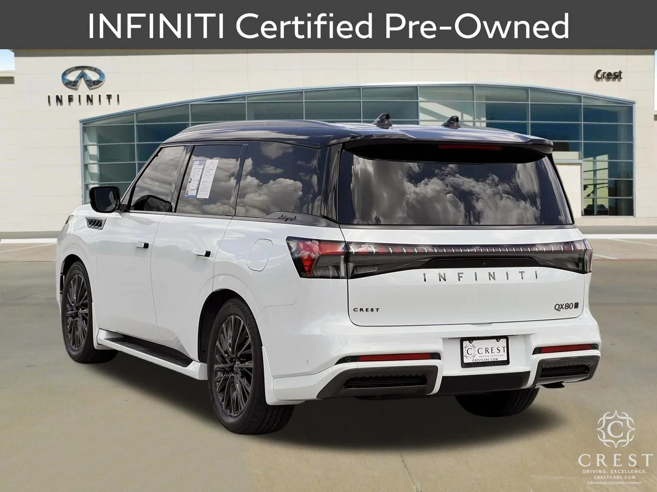 Certified Used 2026 Radiant White Black Obsidian INFINITI AUTOGRAPH image 8