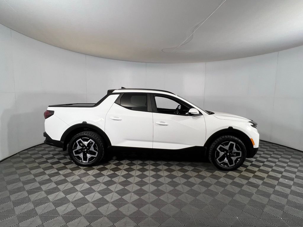 2024 Hyundai Santa Cruz Limited photo 2
