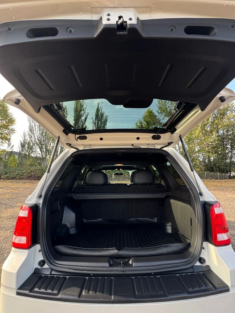 Used 2011 White Suede Ford Limited image 9