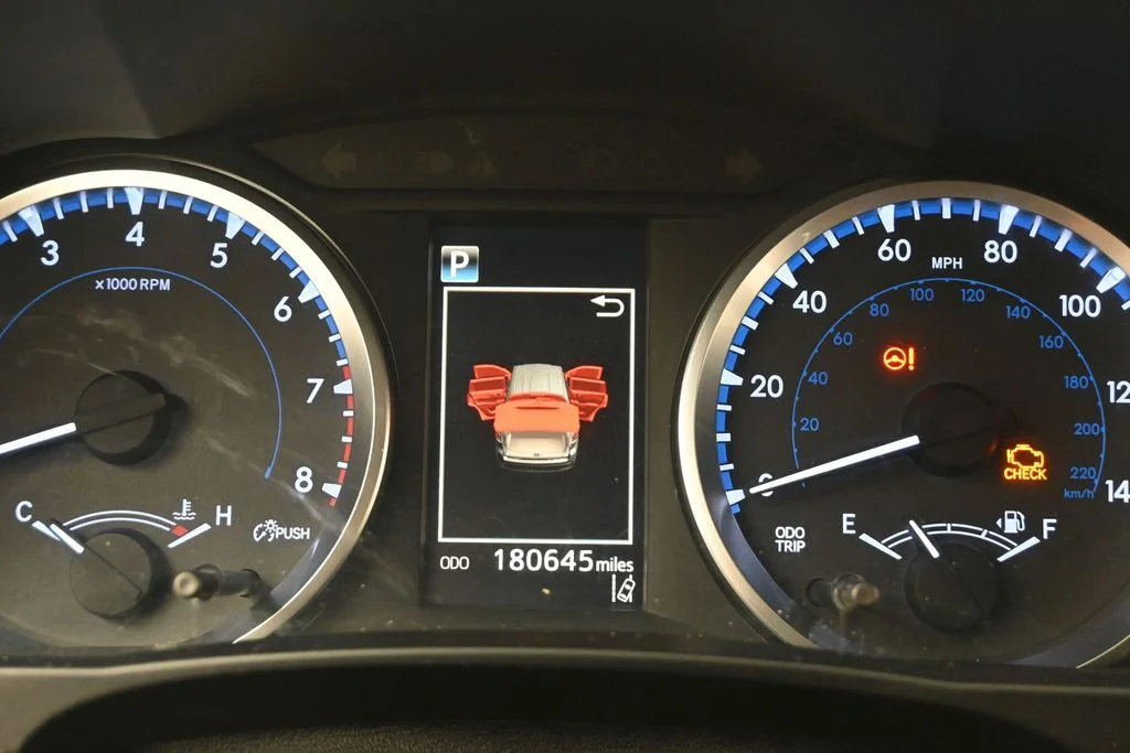 Used 2018 Blizzard Pearl Toyota LE image 14