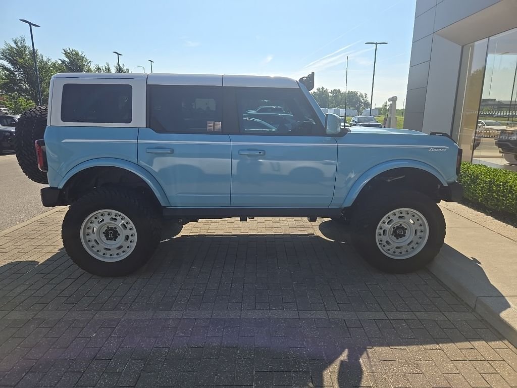 Used 2024 Blue Metallic Ford Outer Banks image 4