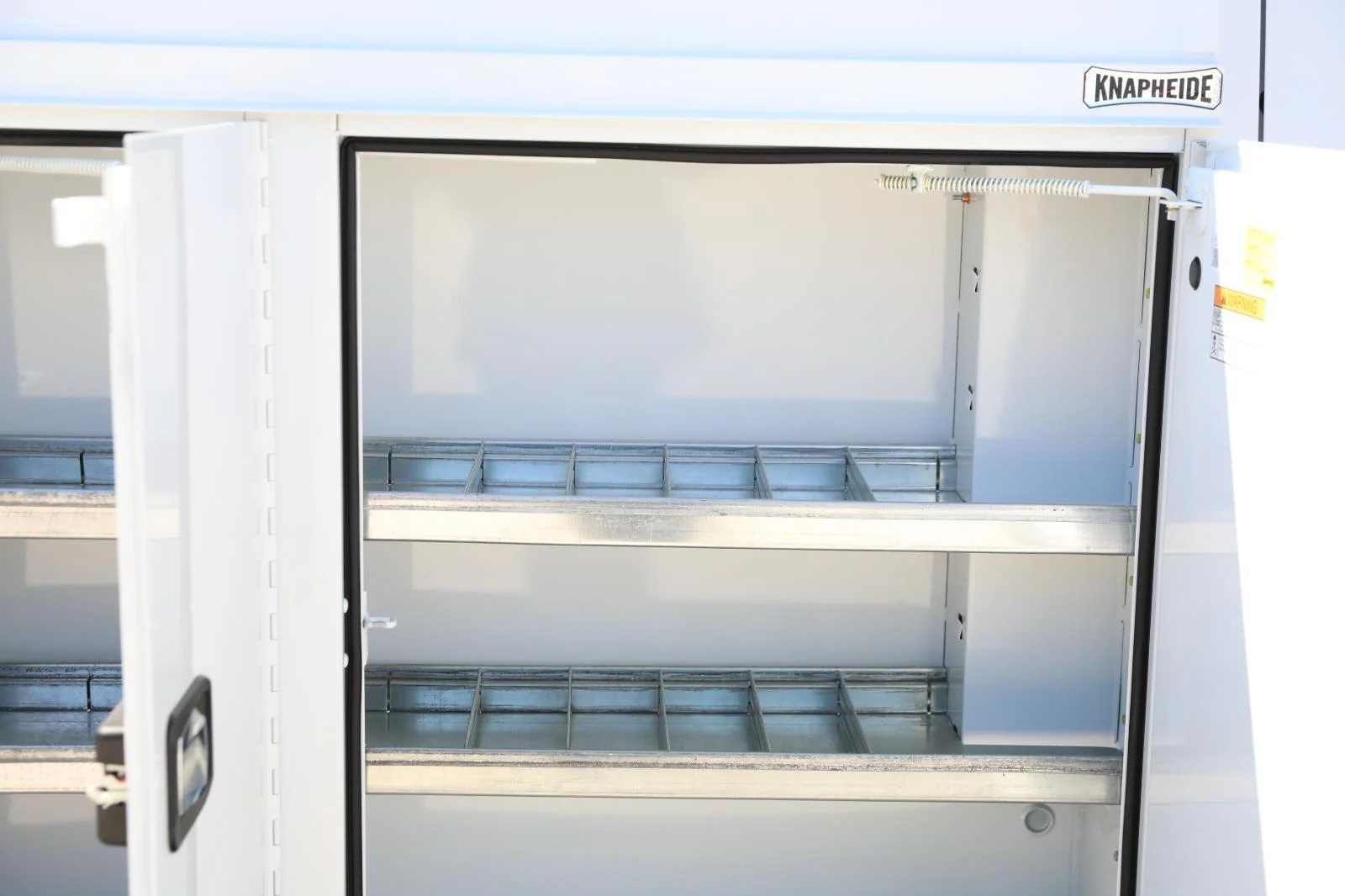 New 2026 Oxford White Ford E-350 SRW image 10
