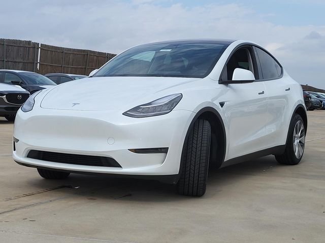 Used 2023 Tesla Model Y Long Range with VIN 7SAYGDEEXPA068635 for sale in Fort Worth, TX