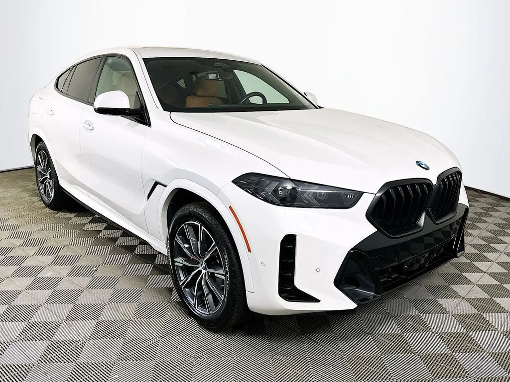 Used 2026 White Metallic BMW xDrive40i image 3