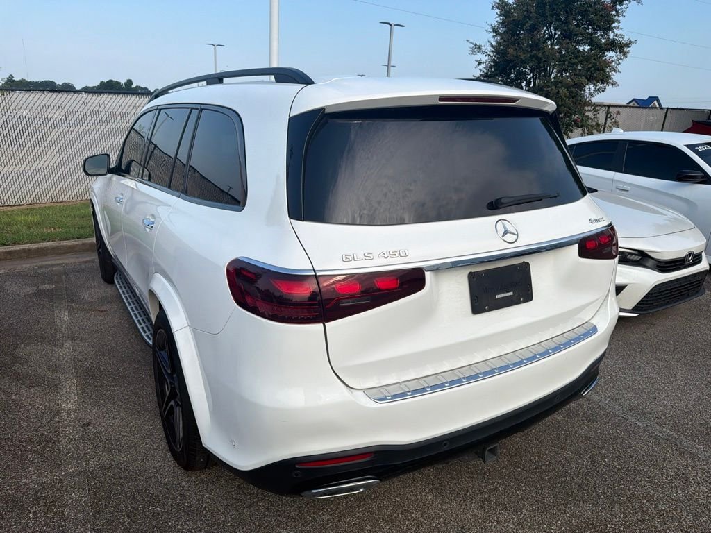Used 2024  Mercedes-Benz GLS 450 image 4