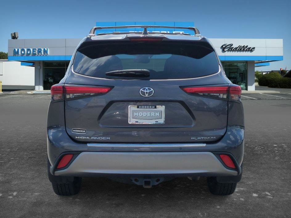 Used 2021 Magnetic Gray Metallic Toyota Platinum image 4