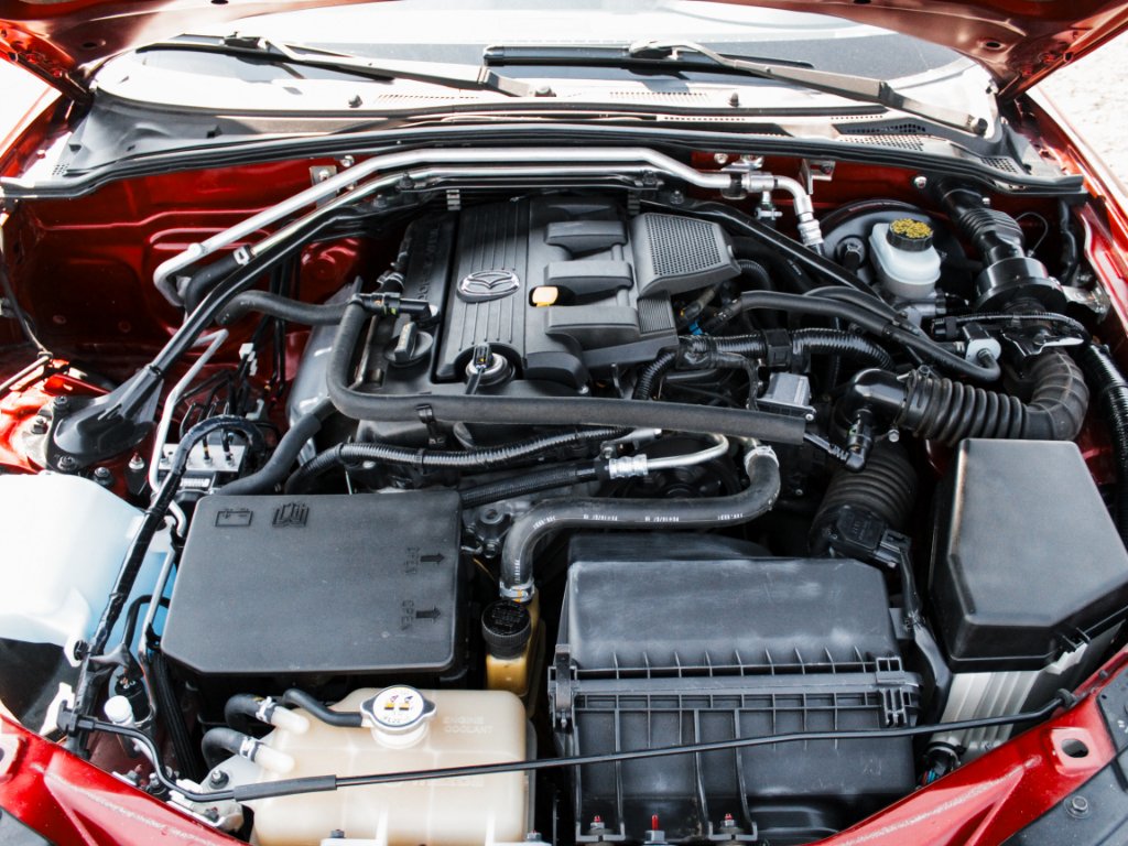 Used 2010 RED Mazda  image 23