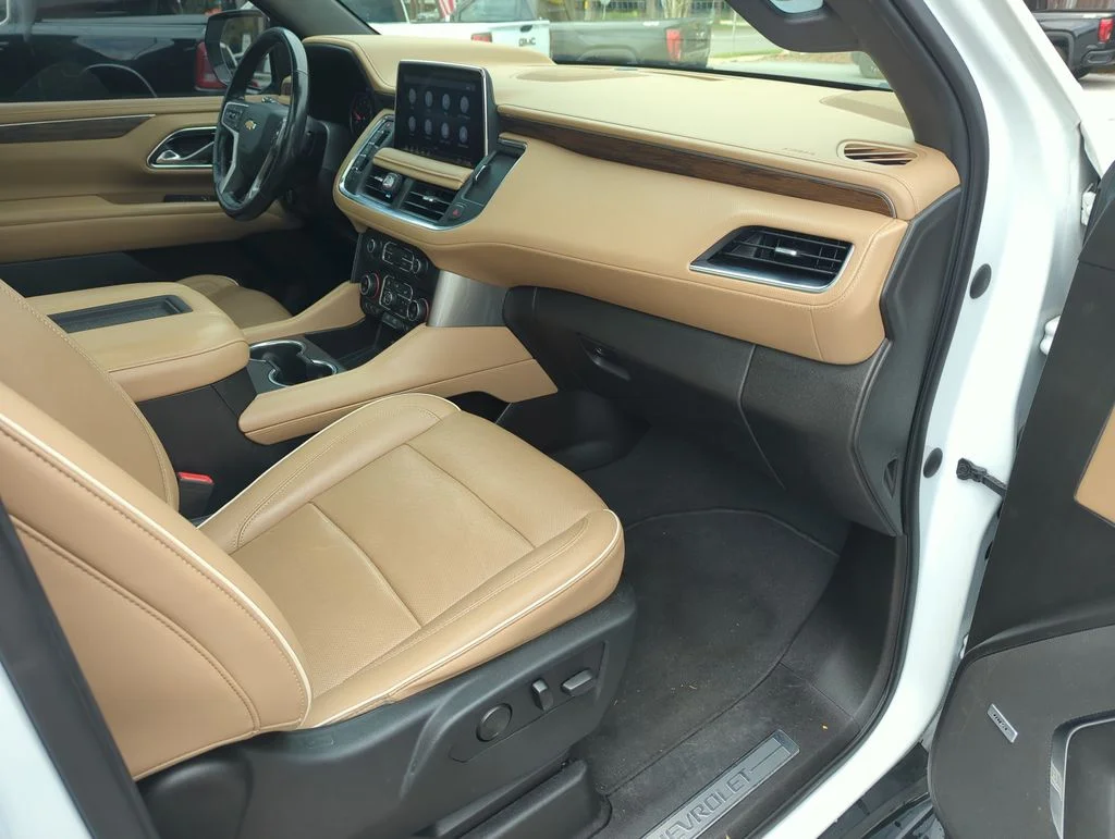 Used 2021 White Chevrolet Premier image 39