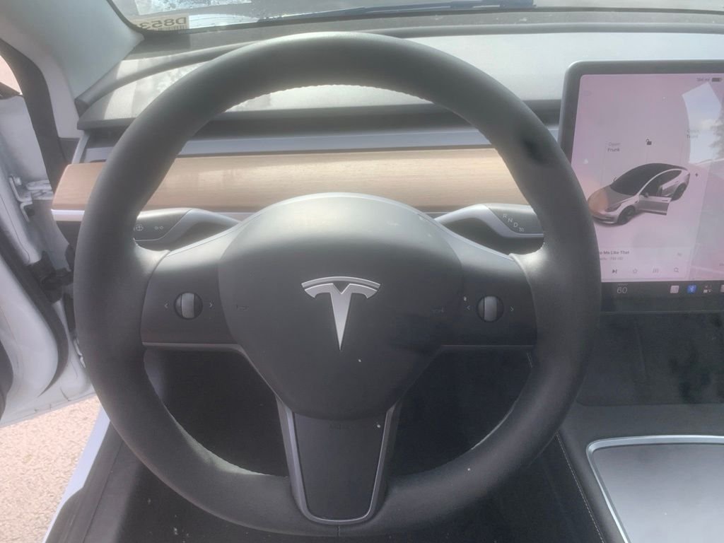 Used 2021 White Tesla Standard Range Plus image 13