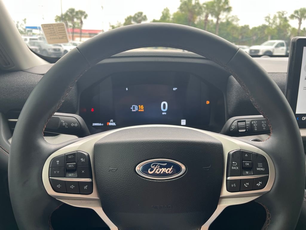 Used 2025 White Metallic Ford Active image 14