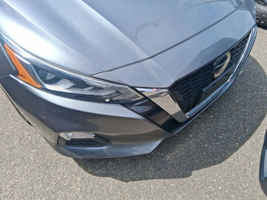 Used 2022 Gray Nissan 2.5 SV image 3