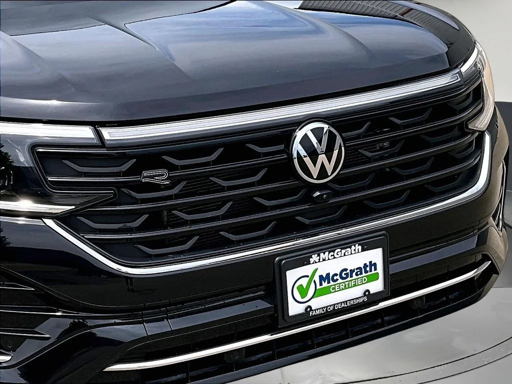 Certified Used 2024 Black Volkswagen 2.0T SEL Premium R-Line image 36