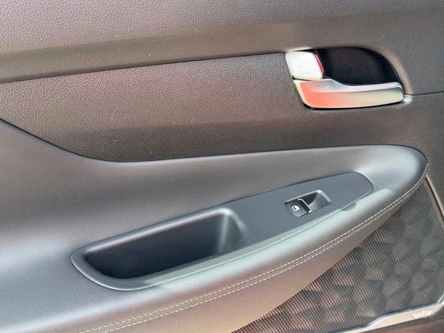 Used 2020 Orange Hyundai SEL image 17