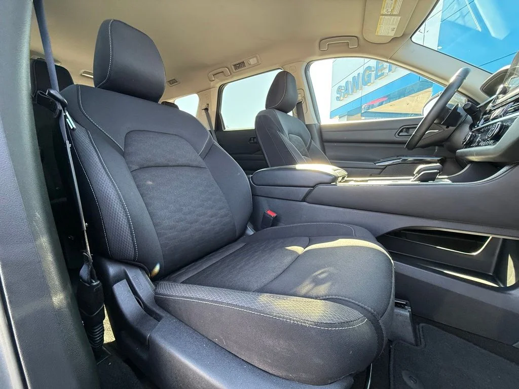 Used 2024 Gray Nissan SV image 14