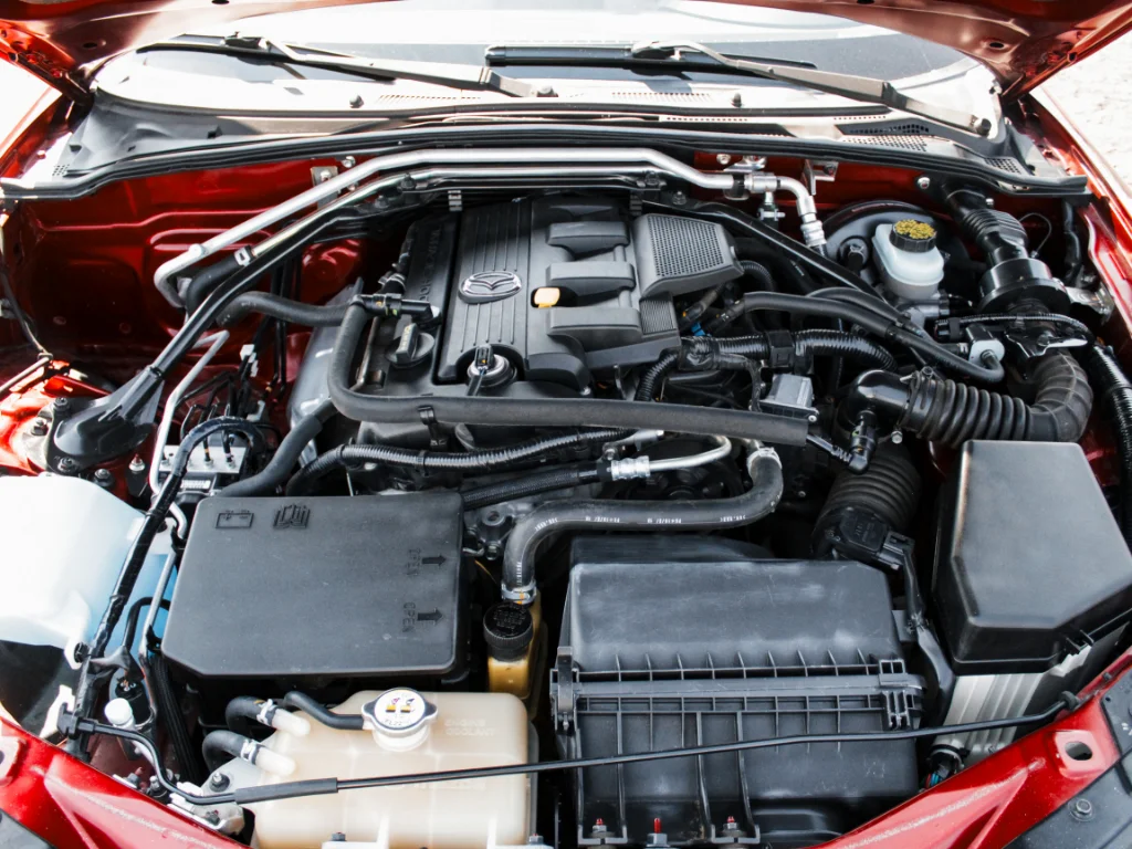 Used 2010 RED Mazda  image 23