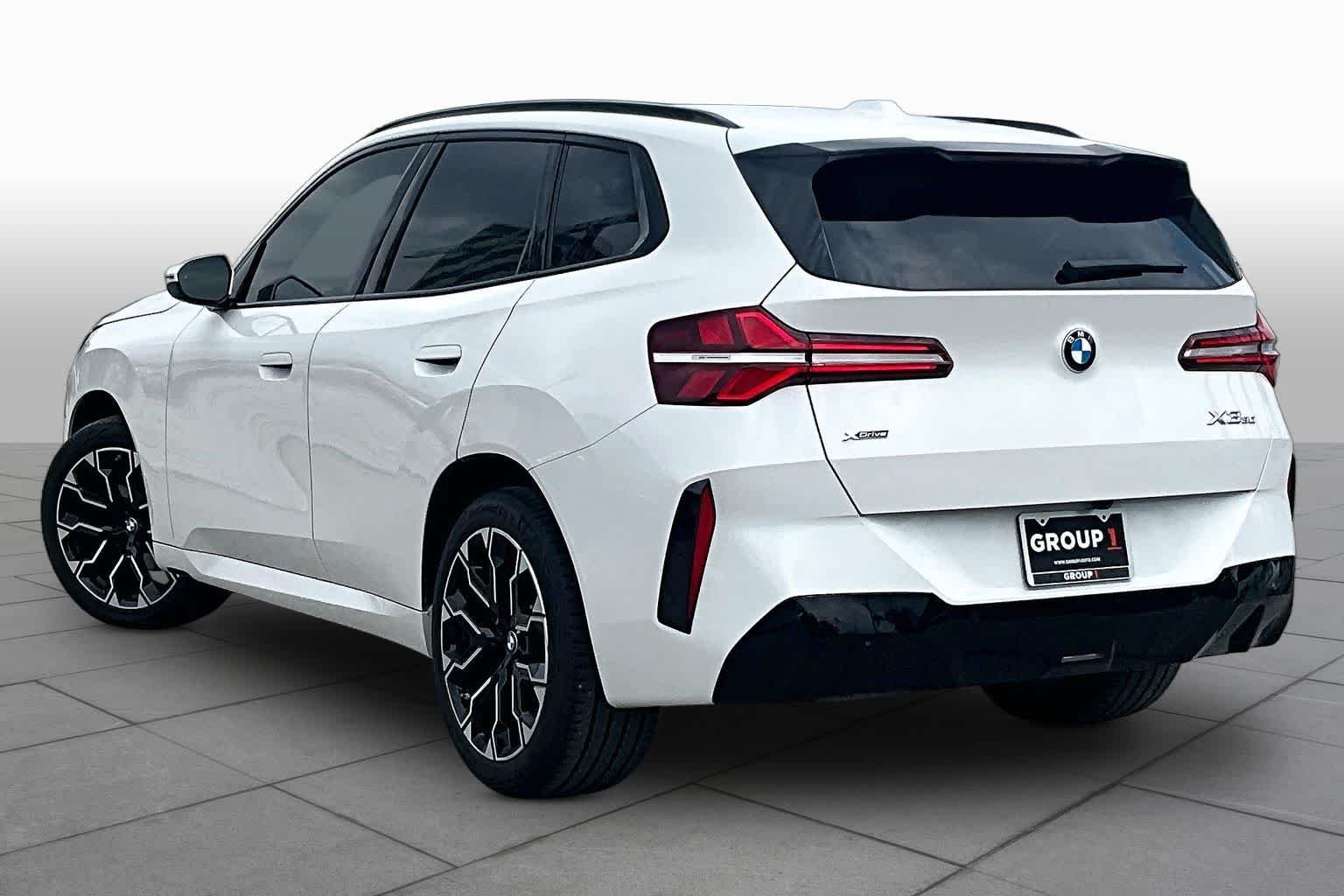 Used 2026 Alpine White BMW 30 xDrive image 11