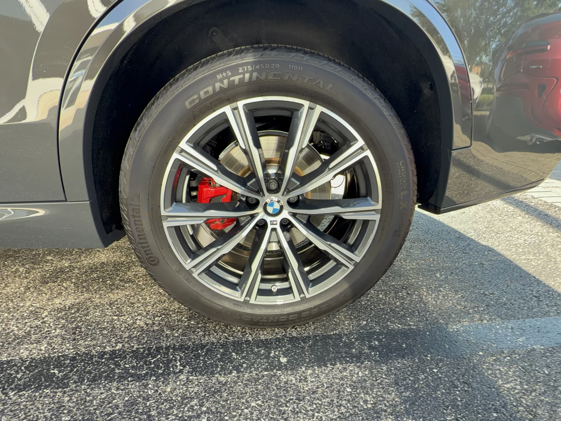 Certified Used 2025 Dravit Grey Metallic BMW xDrive40i image 30