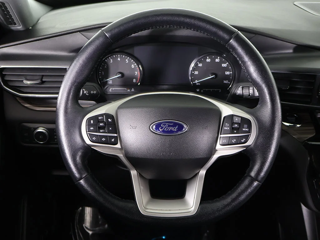 Used 2022 Black Ford Limited image 47