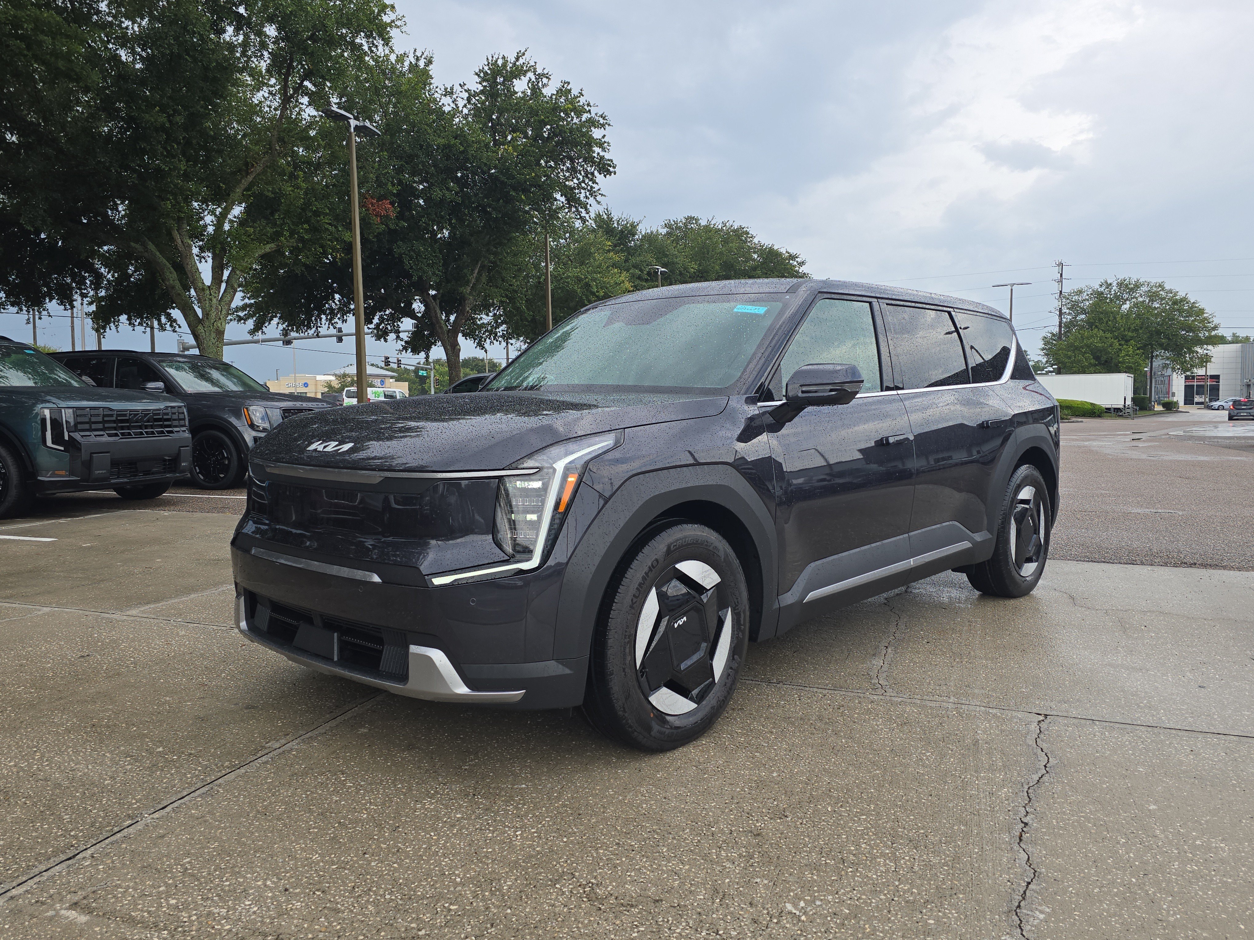 New 2026 Panthera Metal Kia Light Long Range RWD image 4