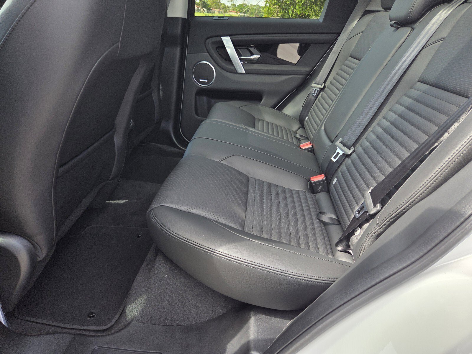2025 Land Rover Discovery Sport S - Photo 18