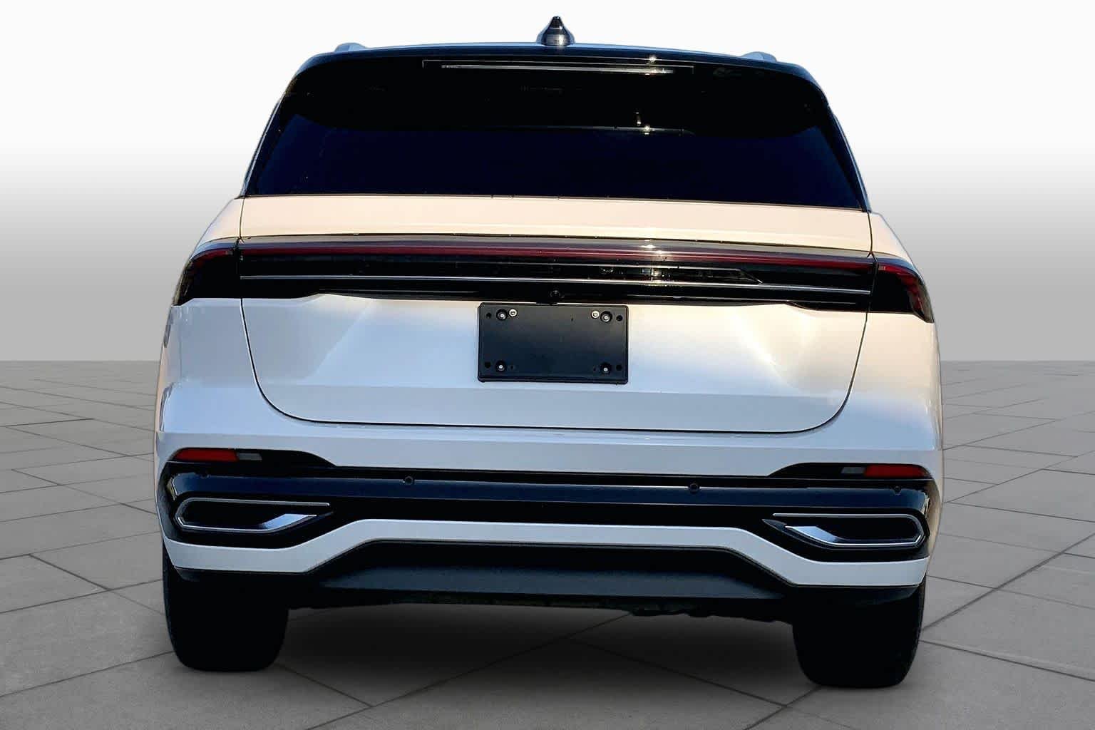 Pre-Owned 2024 Lincoln Nautilus Reserve
