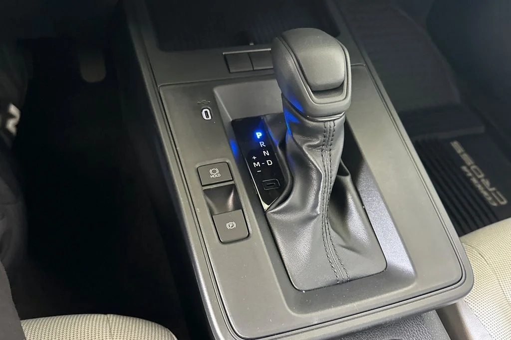 New 2026 Wind Chill Pearl <sup>1</sup> Toyota  L image 24