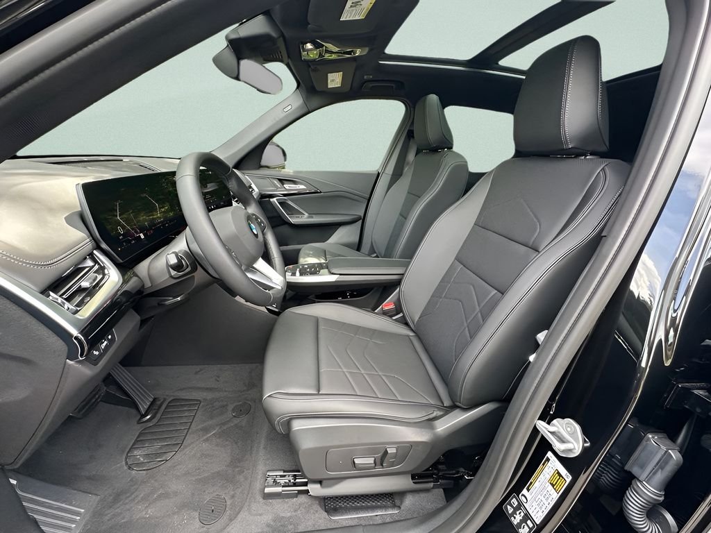 New 2026 Black Sapphire Metallic BMW xDrive28i image 18
