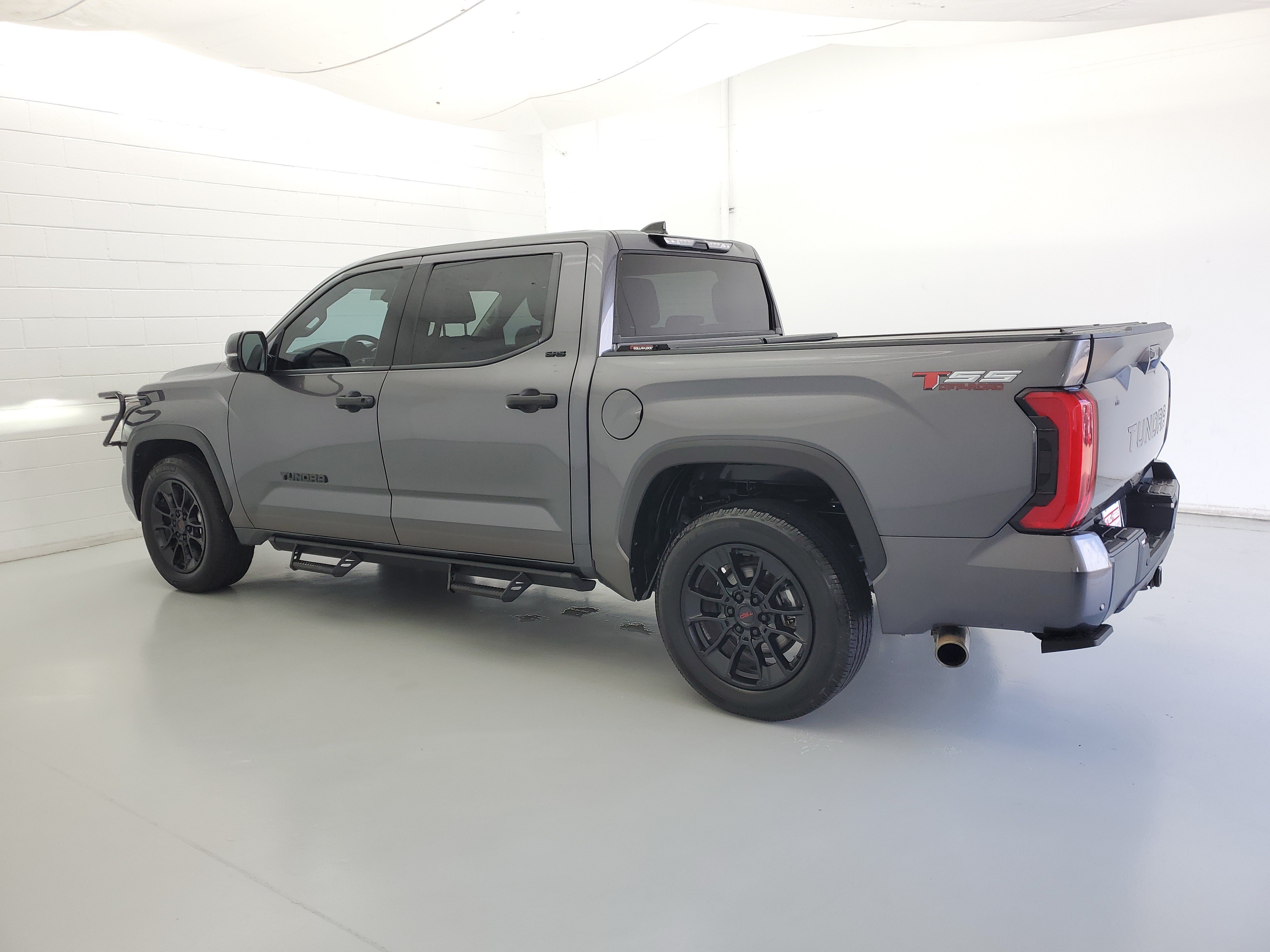 Used 2023 Magnetic Gray Metallic Toyota SR5 image 7