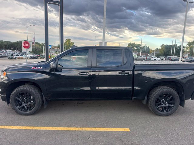 Used 2022 Black Chevrolet RST image 2