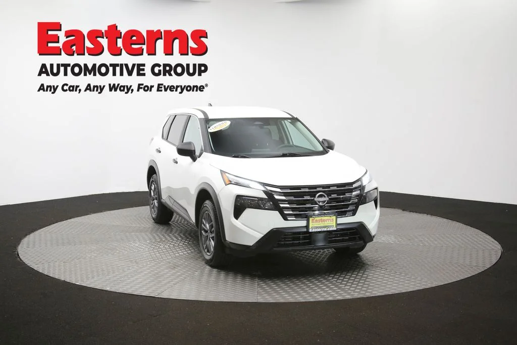Used 2024 White Nissan S image 51