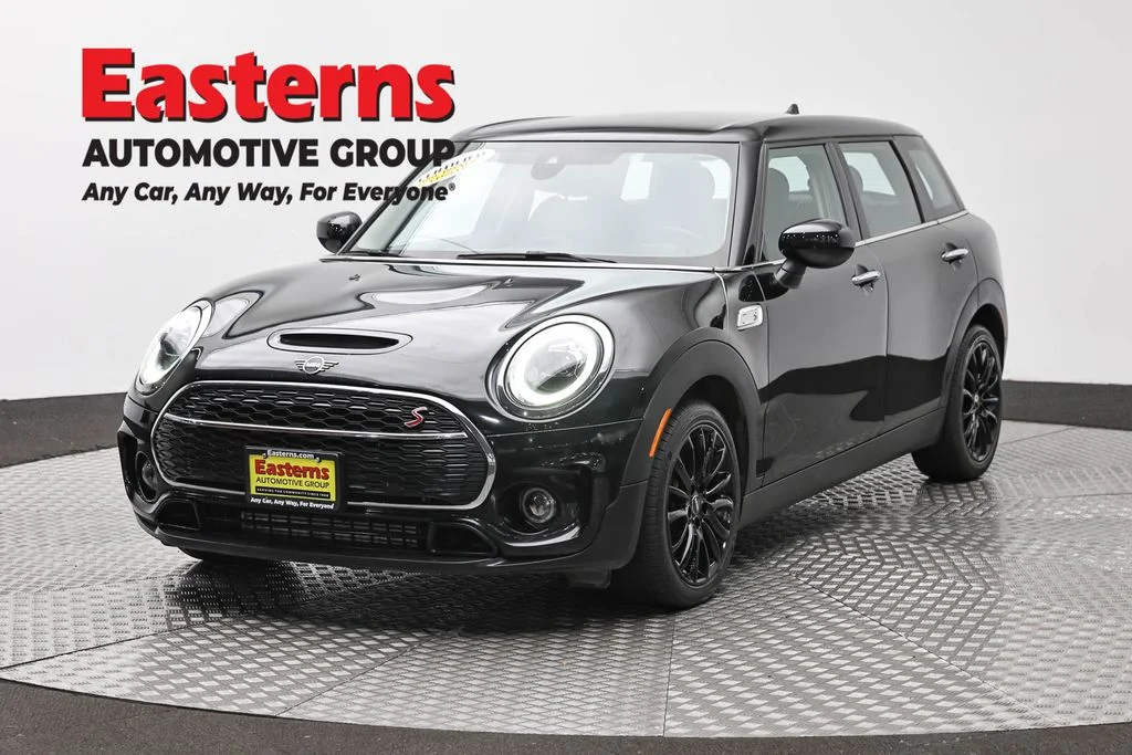Used 2023 Black MINI Clubman image 1