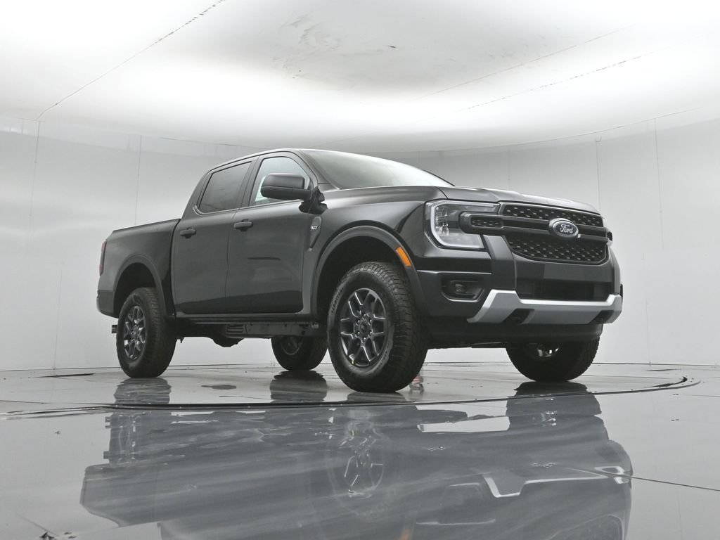 New 2026 Shadow Black Ford XLT image 43