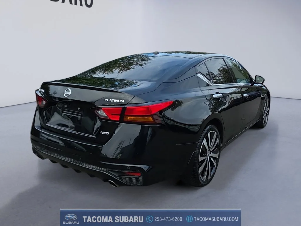 Used 2019 Black Nissan 2.5 Platinum image 5