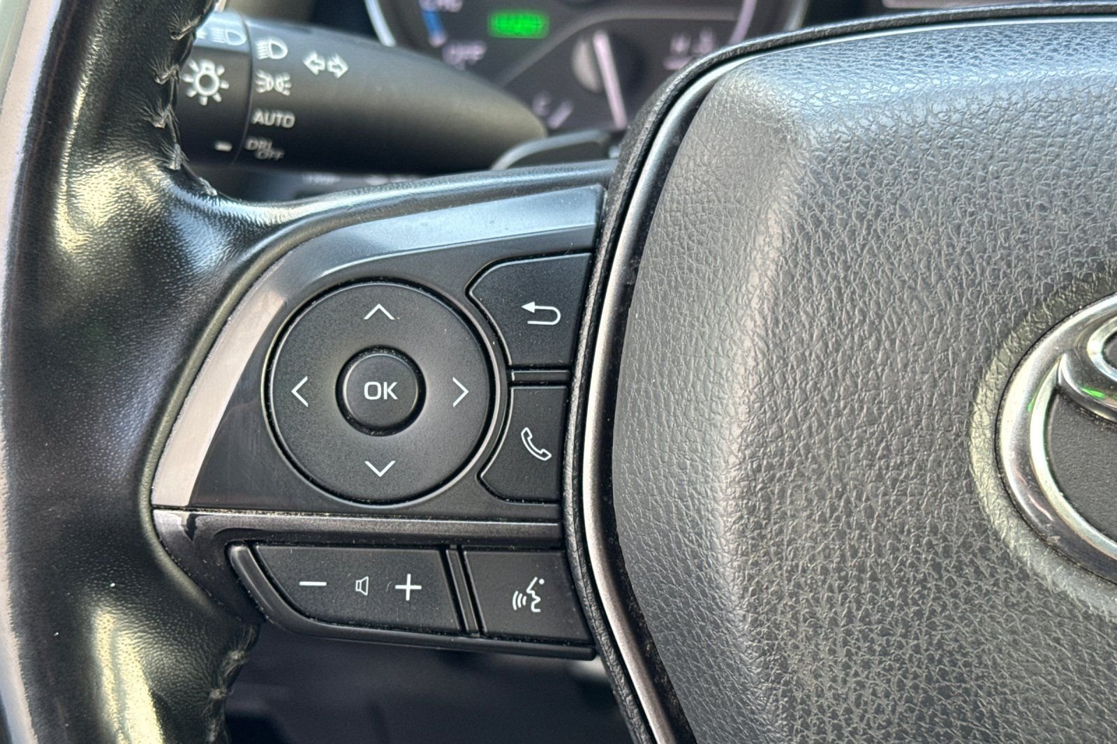 Used 2024 Silver Toyota SE image 29