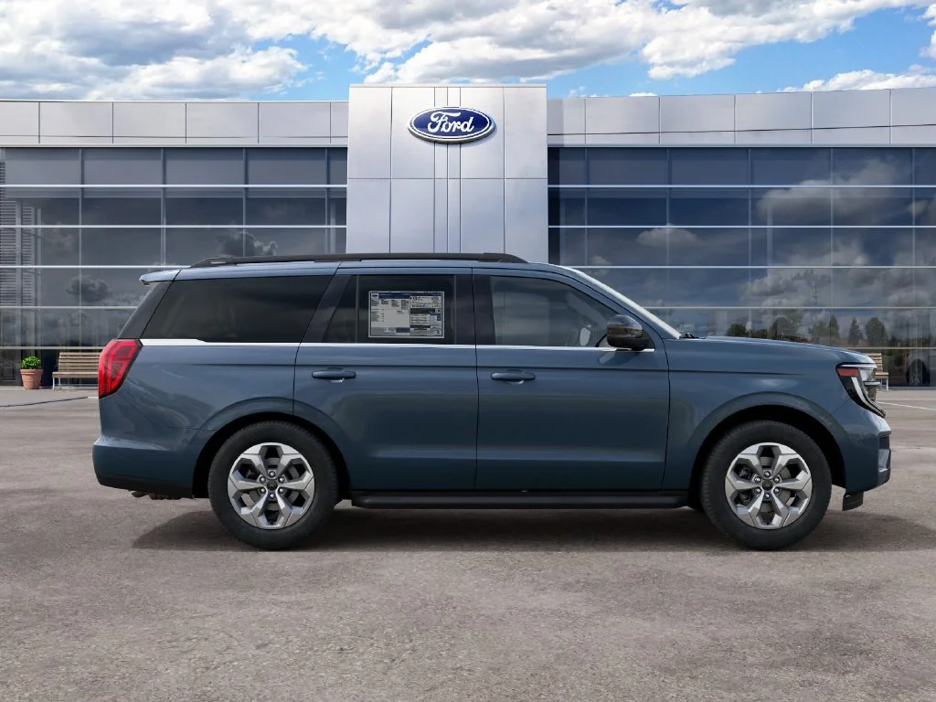New 2027 Nocturnal Blue Metallic Ford Active image 5