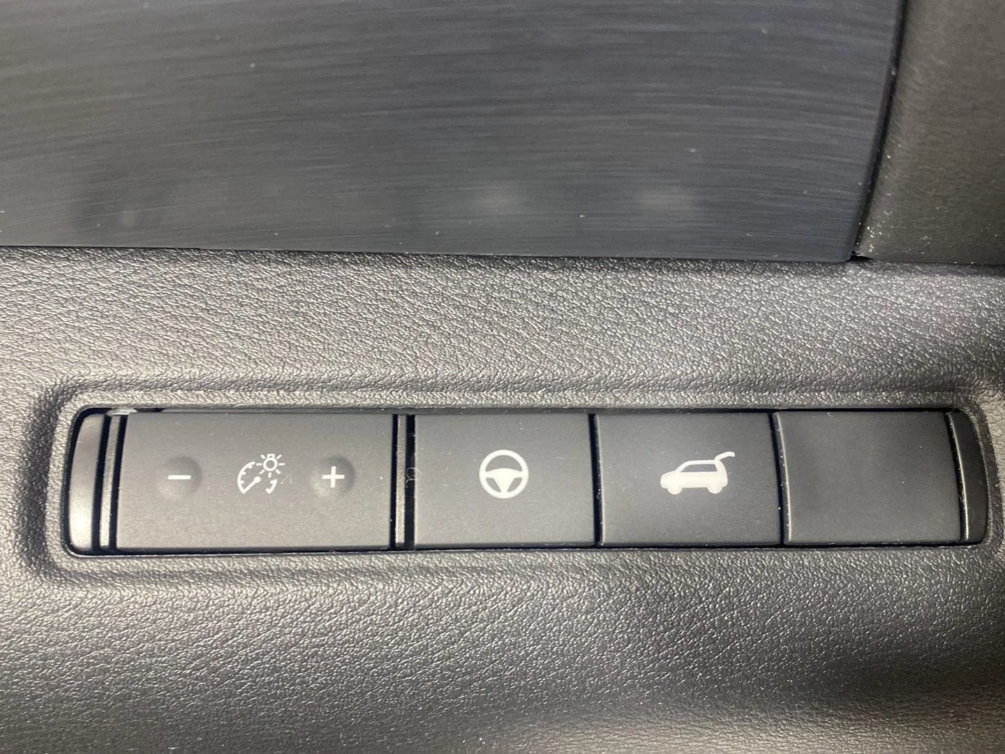 Used 2023 Gun Metallic Nissan SL 4WD image 13