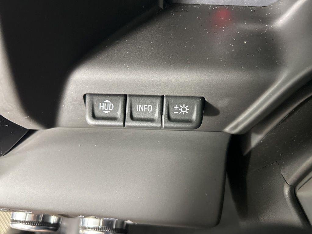 Used 2025 Onyx Black GMC Denali image 25