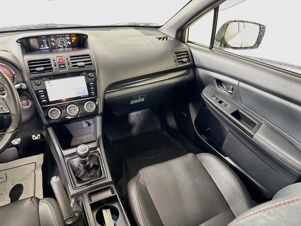 Used 2016 Crystal White Pearl Subaru Limited image 25