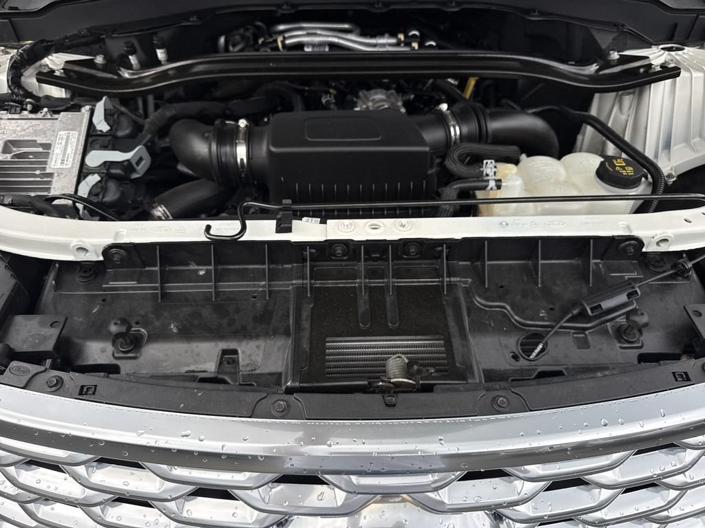 Used 2023 White Ford Platinum image 23
