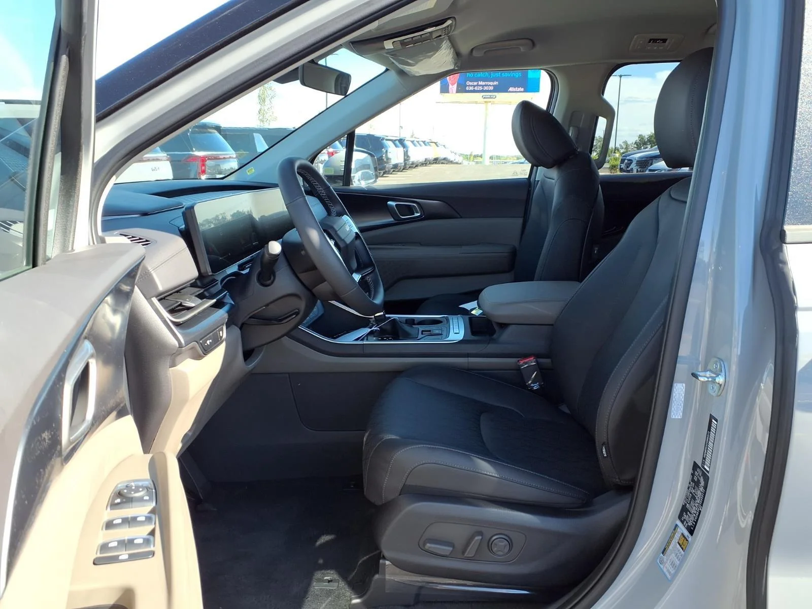 New 2027 Ceramic Silver Kia LXS image 12