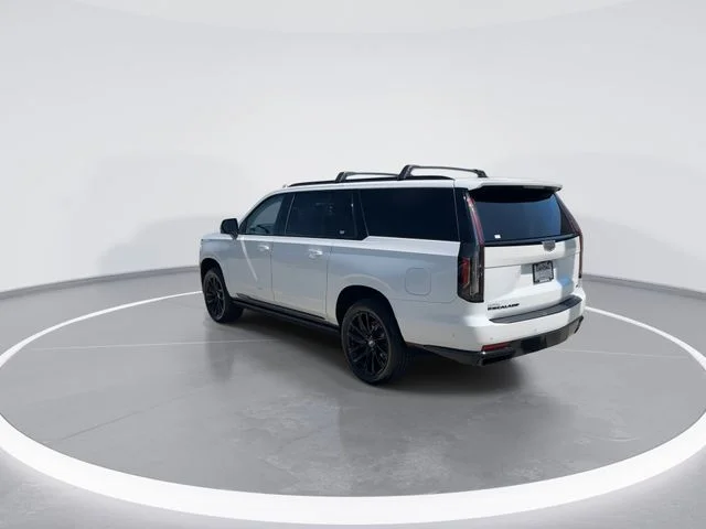 Used 2023 White Cadillac Sport Platinum image 5