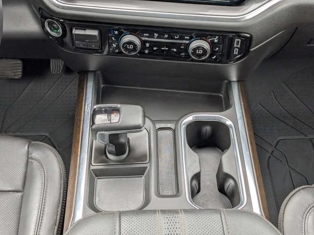 Used 2024 Black Chevrolet High Country image 19