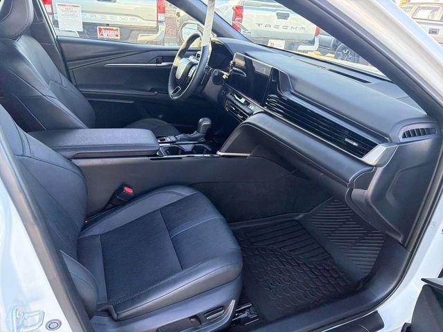 2025 Toyota Camry XSE - Photo 28