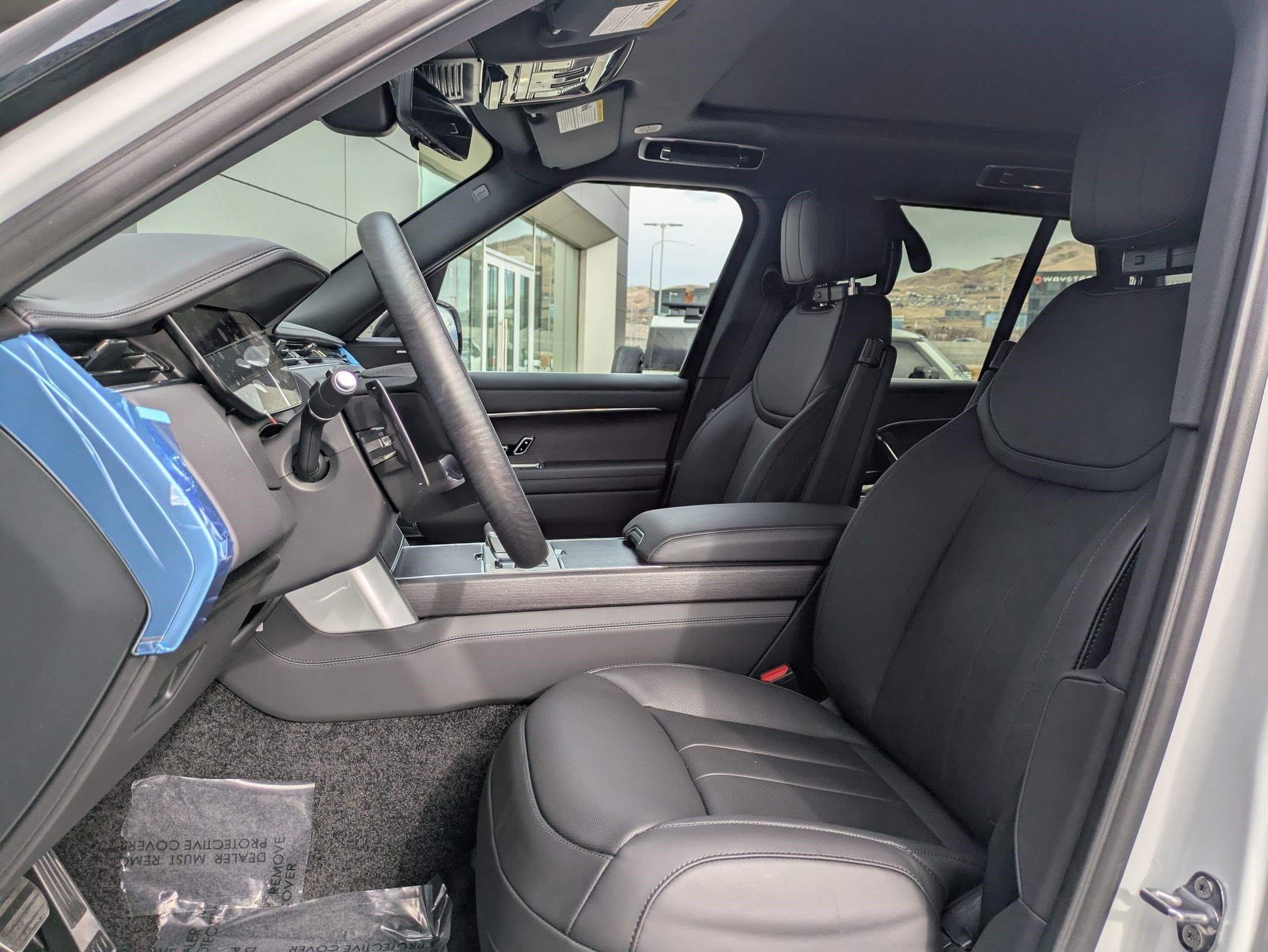 2026 Land Rover Range Rover SE - Photo 14
