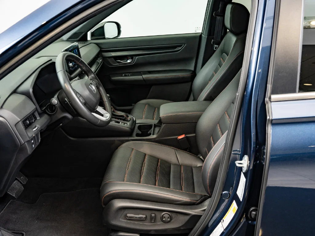 Used 2025 Canyon River Blue Metallic Honda Sport-L image 23