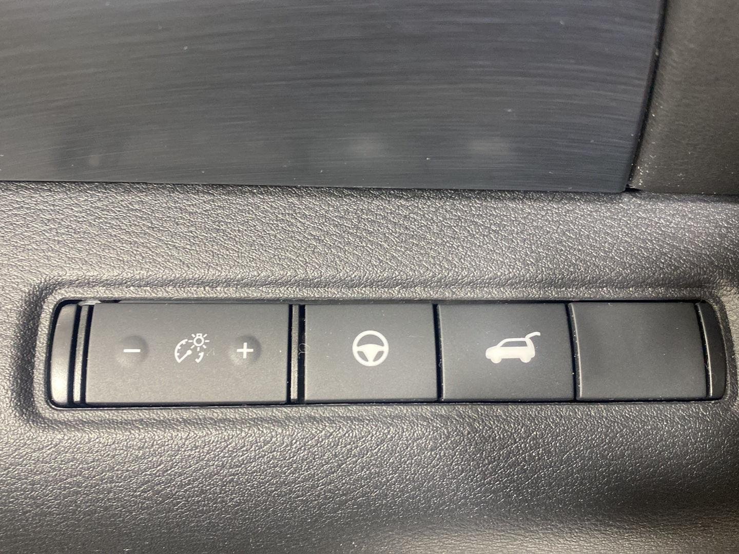 Used 2023 Gun Metallic Nissan SL 4WD image 13